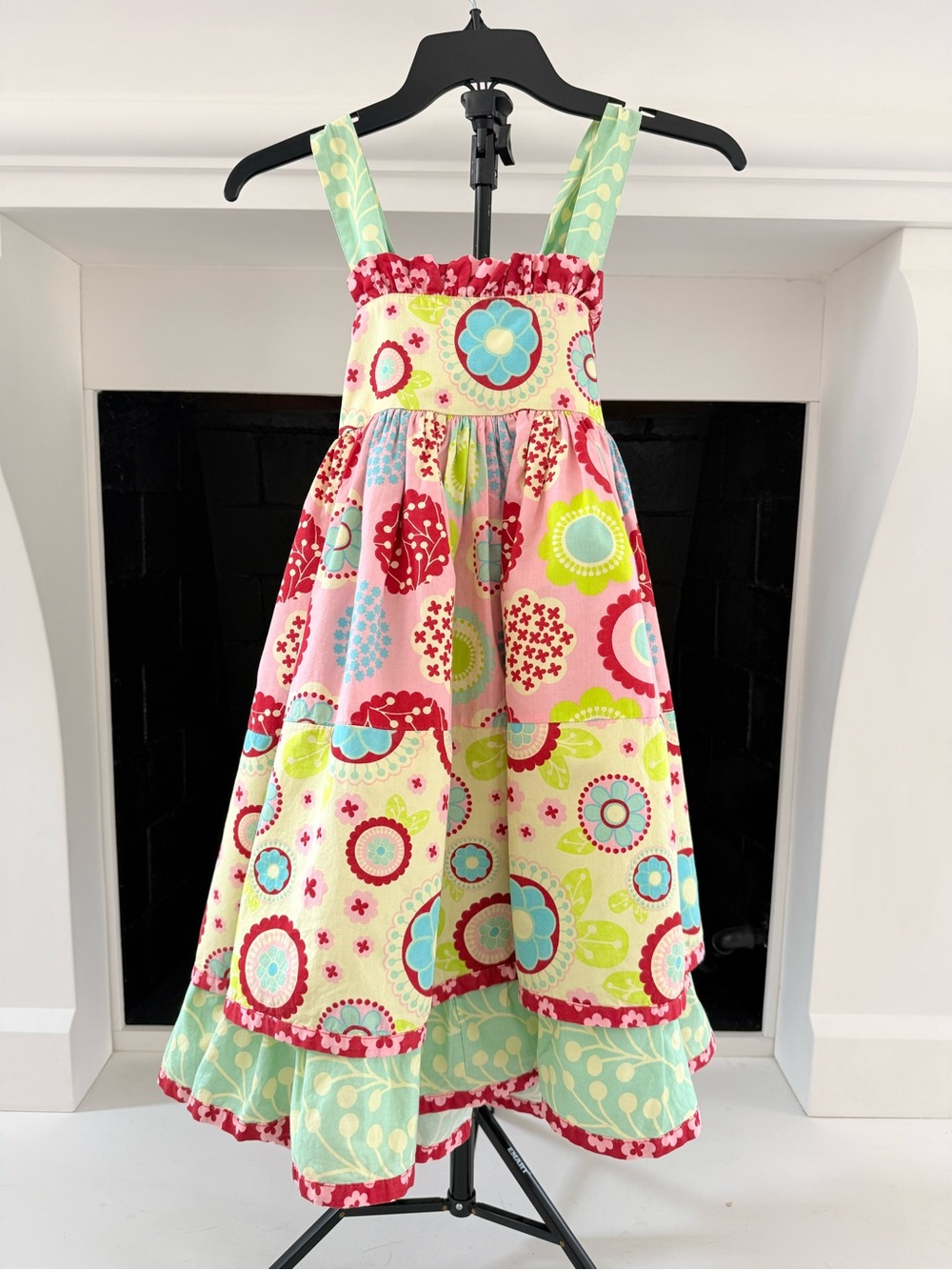Jelly The Pug Mint, Pink & Red Floral Patchwork Sundress/ Girls 8